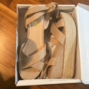 Strappy espadrille